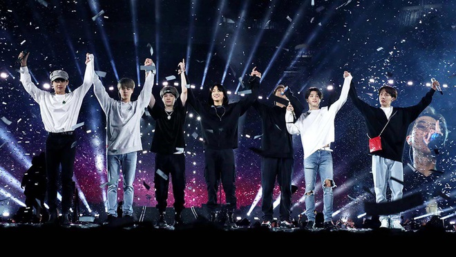 Chuỗi concert của BTS vẫn có thể thu về tới... 1,1 tỷ đô bất chấp đại dịch nếu dựa vào phân tích từ concert mà bạn trai tin đồn Halsey phát online - Ảnh 12.