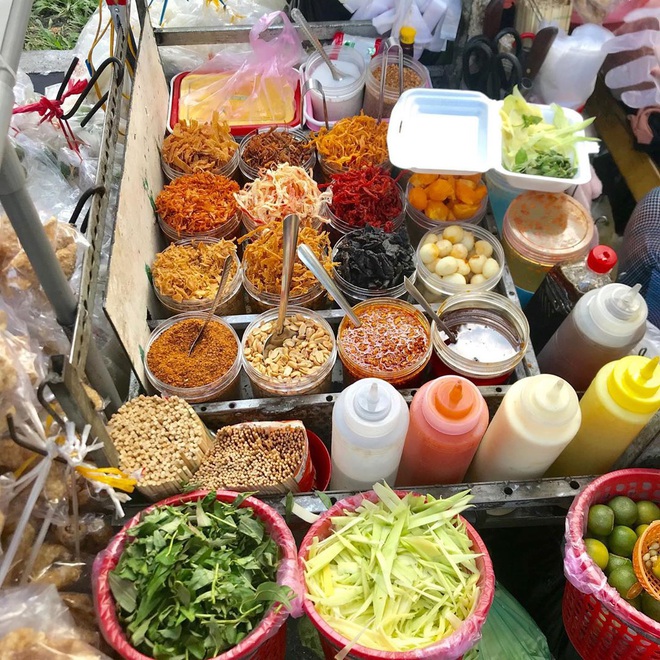 Càn quét hết 10 toạ độ bán bánh tráng ngon nức tiếng giữa lòng Sài Gòn, toàn là nơi đình đám được review rất tốt - Ảnh 16.
