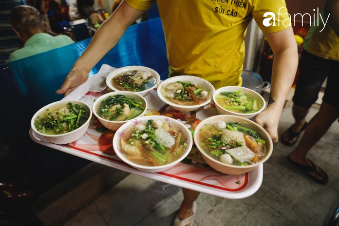 Chiều chiều kéo nhau đi ăn tiệm ở phố sủi cảo Hà Tôn Quyền, nét văn hóa thú vị của người Sài Gòn - Ảnh 10.