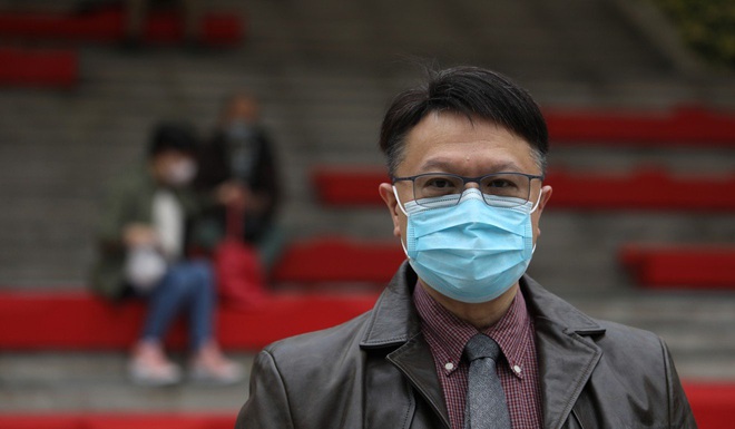 Cơ quan y tế Hong Kong x&aacute;c nhận trường hợp ch&oacute; cưng bị l&acirc;y nhiễm virus corona từ chủ nu&ocirc;i - Ảnh 2.