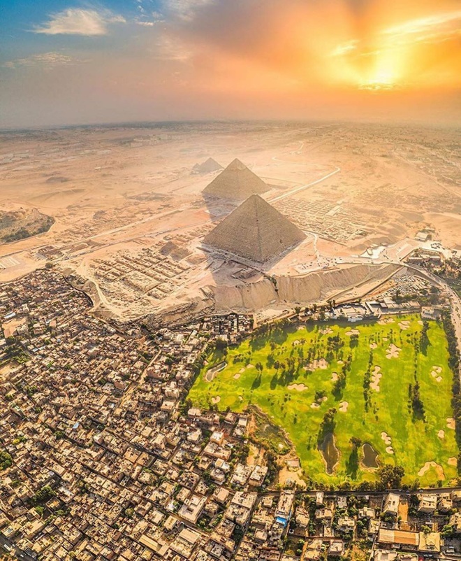 Hình ảnh được cho là diện mạo gốc của kim tự tháp Ai Cập khi vừa xây xong, hoá ra lại có màu trắng lấp lánh như kim cương? - Ảnh 8.