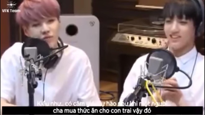 Bị netizen n&oacute;i Jungkook v&agrave; Suga kh&ocirc;ng th&acirc;n nhau, fan BTS phản lại bằng loạt khoảnh khắc t&igrave;nh bể b&igrave;nh! - Ảnh 6.