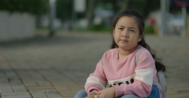 Phim rạp cuối tuần: Bố con Kiều Minh Tuấn đổ bộ ph&ograve;ng v&eacute; khiến bom tấn kinh dị &Acirc;u Mỹ cũng phải d&egrave; chừng - Ảnh 2.