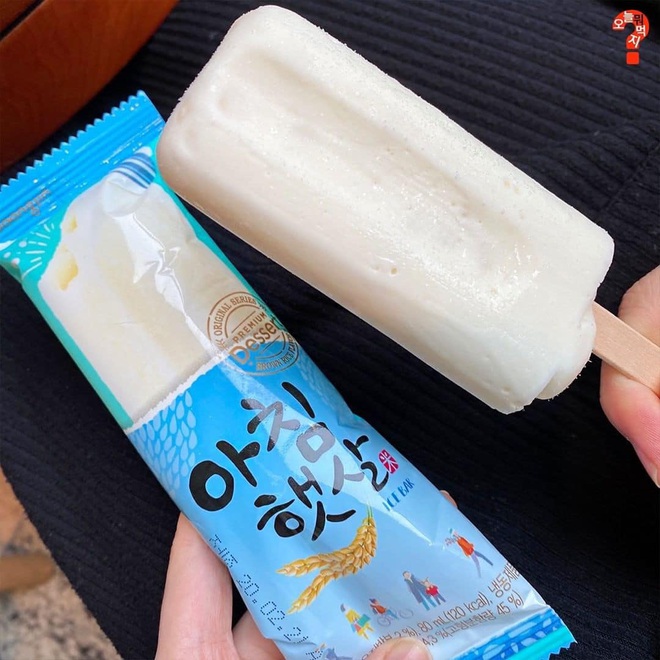 Xuất hiện loại kem mới toanh dự sẽ g&acirc;y sốt trong thời tiết n&oacute;ng nực 2020: kem nước gạo rang nh&acirc;n tokbokki  - Ảnh 3.