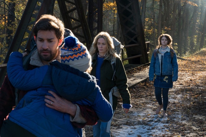 Bị quái vật giết hại ở phần 1, người cha anh hùng John Krasinski vẫn trở lại trong A Quiet Place 2 - Ảnh 3.