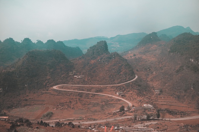 Hà Giang tháng 3 đẹp mê hồn trong mắt cô gái trẻ xứ Thanh, thật khó tin khi 4 loài hoa núi rừng đủ sắc màu cùng nở một lúc - Ảnh 4. Hà Giang tháng 3 đẹp mê hồn trong mắt cô gái trẻ xứ Thanh, thật khó tin khi 4 loài hoa núi rừng đủ sắc màu cùng nở một lúc - Ảnh 4.