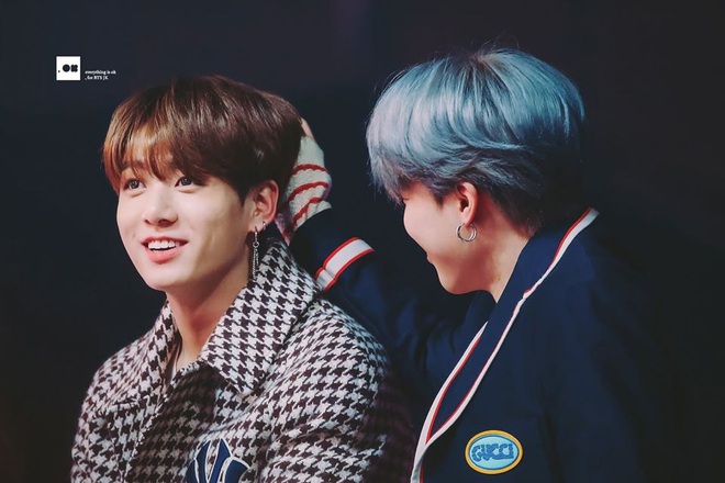 Jimin - Jungkook (BTS) dắt tay nhau lên top trend thế giới nhờ cảnh “giường chiếu” trên show thực tế: Thuyền Jikook ra khơi! - Ảnh 6.