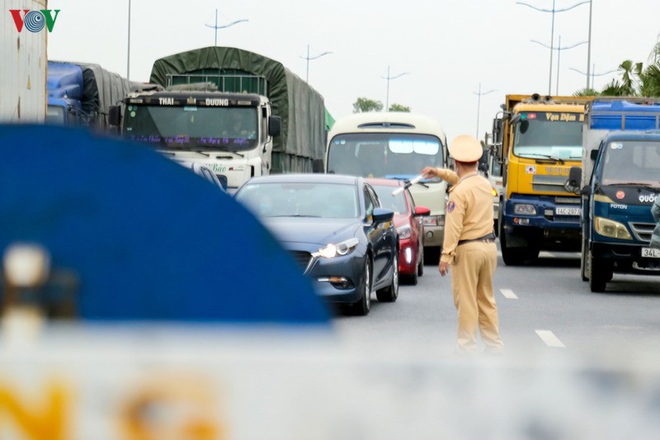 Quảng Ninh vận động quay đầu những phương tiện không có nhiệm vụ cấp thiết - Ảnh 9.