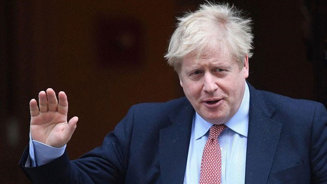 Thủ tướng Boris Johnson tự đi lại, Anh thêm 980 ca tử vong vì Covid-19 - Ảnh 1.