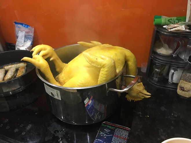 T&igrave;m thấy hung thần của hội gh&eacute;t bếp: Cuộc đời em l&agrave; một đường thẳng, chỉ v&igrave; luộc g&agrave; m&agrave;... toang - Ảnh 17.