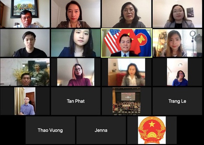Gần 1.000 công dân, du học sinh Việt Nam tại Mỹ đăng ký về nước - Ảnh 1.