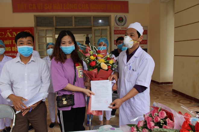 Nữ bệnh nhân 17 tuổi được chữa khỏi Covid-19 tại Hà Tĩnh: “Hãy lạc quan và tin tưởng vào bác sĩ” - Ảnh 1.