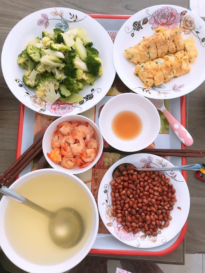 50k c&oacute; đủ để nh&agrave; 3 người ăn một bữa? Tưởng bị l&agrave;m kh&oacute; ai d&egrave; hội g&aacute;i đảm nấu ngay m&acirc;m cơm ngon mắt nh&igrave;n l&agrave; đ&oacute;i liền - Ảnh 9.