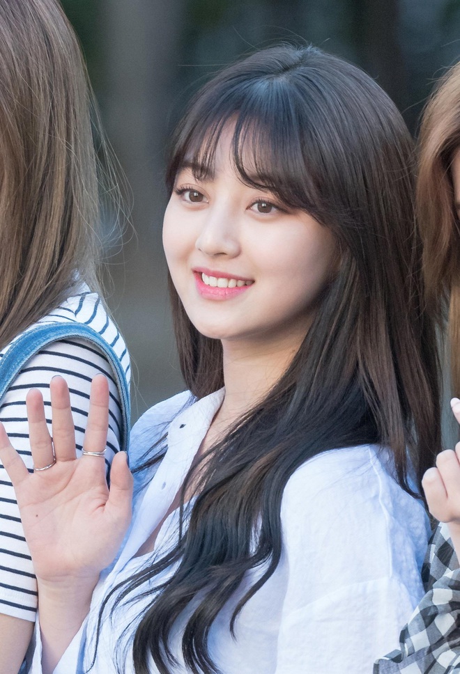 Nữ idol Jihyo của TWICE: Chơi game là lúc tôi cảm thấy thoải mái nhất, game thủ được dịp thơm lây!  - Ảnh 1.