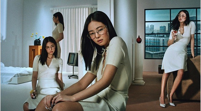 Jennie đ&atilde; từ c&ocirc;ng ch&uacute;a YG thăng cấp th&agrave;nh tổng t&agrave;i b&aacute; đạo, quảng c&aacute;o k&iacute;nh mắt m&agrave; sang như đi đ&oacute;ng phim điện ảnh - Ảnh 4.