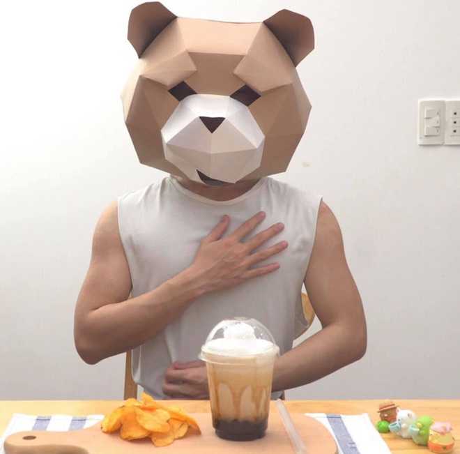 “YouTuber giấu mặt” tự vạch trần bản thân bằng những tai nạn nhớ đời khi quay video, hoá ra anh chàng này cũng vụng về lắm đấy! - Ảnh 1.