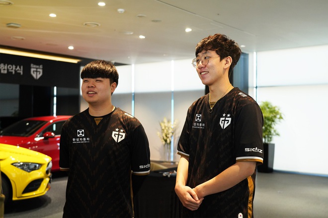 Play-off LCK Mùa Xuân 2020: Liệu chủ tịch Faker có thể toàn tâm toàn ý hướng tới trận đấu tiếp theo? - Ảnh 1.