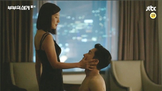 Dàn sao bom tấn 19+ Thế Giới Hôn Nhân: Chị đại chuyên trị phim ngoại tình có át vía được bản sao của Song Hye Kyo? - Ảnh 13.