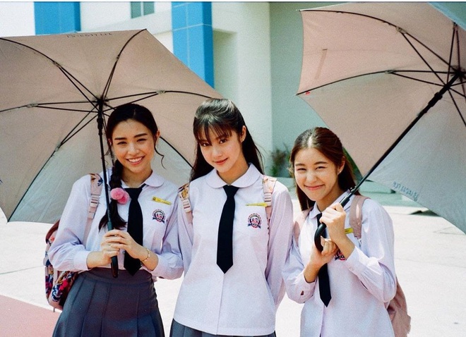 School 2015 bản Thái tung trailer siêu kịch tính, Kim So Hyun xứ Chùa Vàng xinh xuất sắc nhưng bị bức tử ngay mở màn? - Ảnh 5.