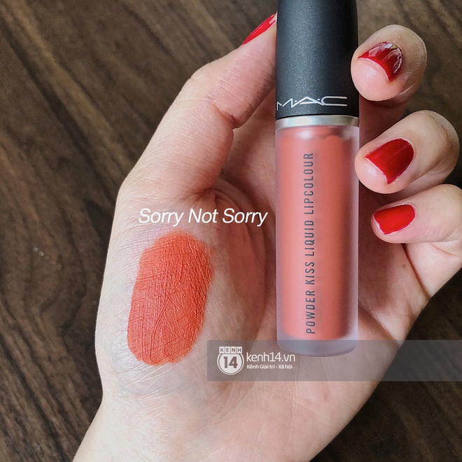 Review son kem lì MAC Powder Kiss mới ra: Chi nhiều hơn chút nhưng bù lại được đánh chất son siêu thích, nhiều màu xinh thôi rồi - Ảnh 7.