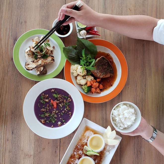 Một công ty du lịch đình đám tại Việt Nam cũng chuyển hẳn sang bán đồ ăn online, không chỉ để cầm cự mà còn vì sự “bình thường mới” sau dịch - Ảnh 5.