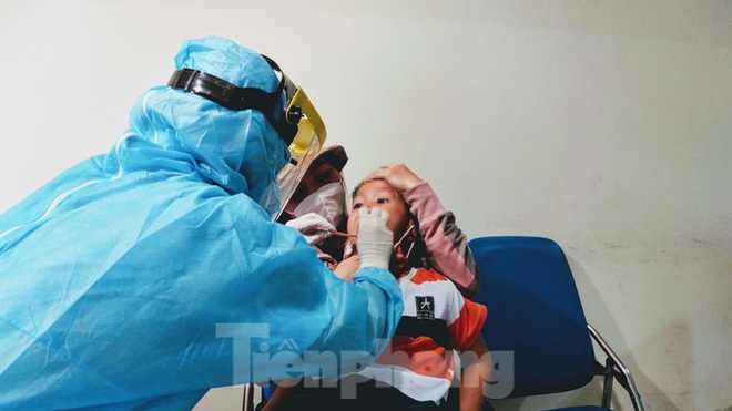 Khách khai báo y tế không đúng hành nhân viên kiểm dịch ở sân bay Tân Sơn Nhất - Ảnh 7.