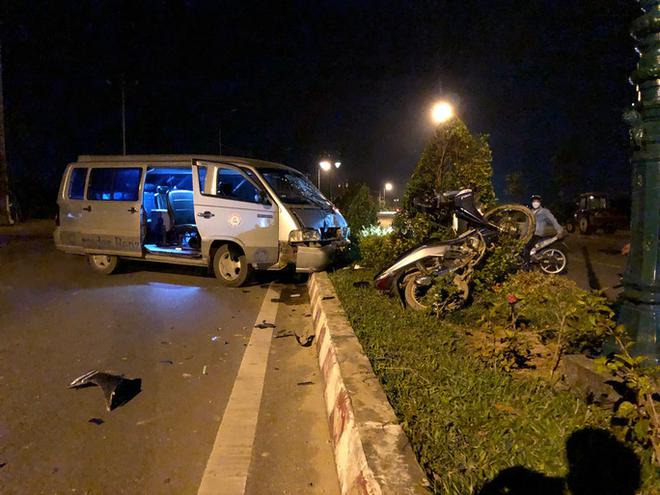 Bị tai nạn giao th&ocirc;ng nguy kịch, gọi 115 kh&ocirc;ng nghe m&aacute;y: Bệnh viện n&oacute;i g&igrave;? - Ảnh 1.