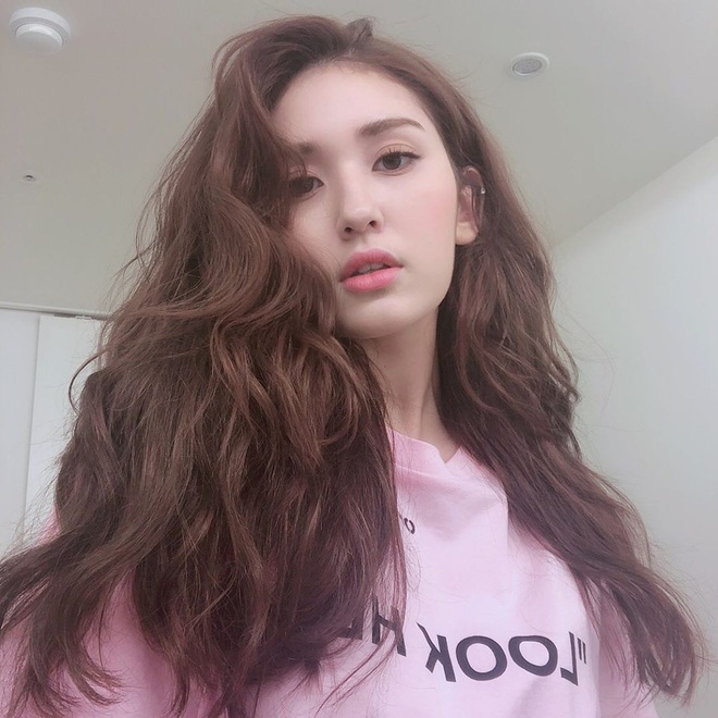 4 mỹ nhân Hàn sở hữu mái tóc dày mượt phát hờn, ngắm rồi muốn nuôi tóc dài, chăm sóc thật kỹ để được như họ - Ảnh 16.