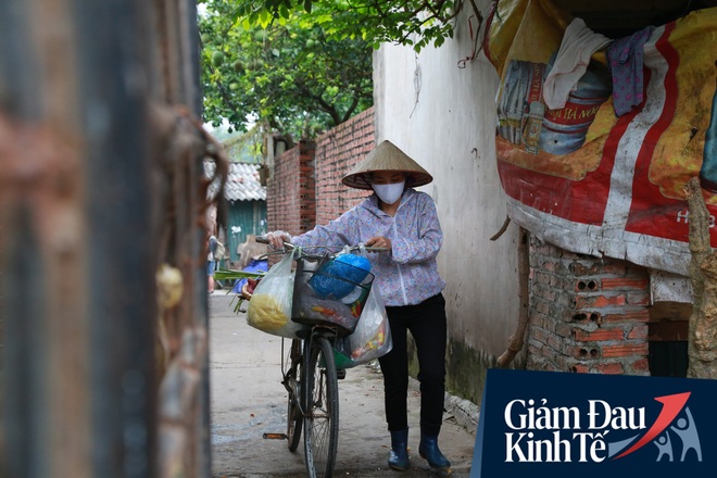 Gói hỗ trợ 62.000 tỷ đồng: Lao động tự do vừa mừng vừa lo, cán bộ địa phương đi rà soát từng trường hợp để không bỏ sót ai - Ảnh 1.