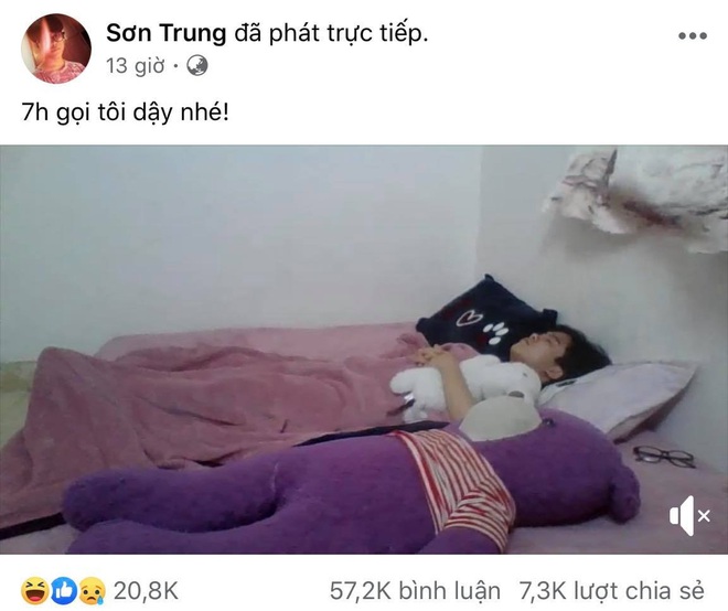 Livestream ngủ 6,5 tiếng của cậu bạn bỗng trở th&agrave;nh nơi d&acirc;n t&igrave;nh t&aacute;m chuyện, cộng đồng mạng quốc tế tưởng nam ch&iacute;nh đ&atilde;... chết rồi - Ảnh 2.