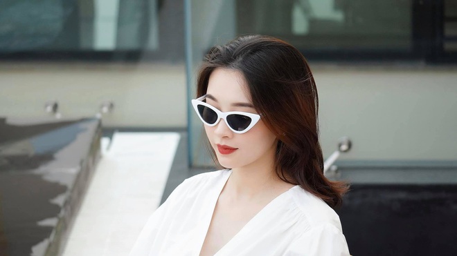 Đặng Thu Thảo qua ống k&iacute;nh &ocirc;ng x&atilde;: Ng&agrave;y c&agrave;ng đẹp muốn xỉu, nhưng vị tr&iacute; đặt khung h&igrave;nh mới g&acirc;y ch&uacute; &yacute; - Ảnh 3.