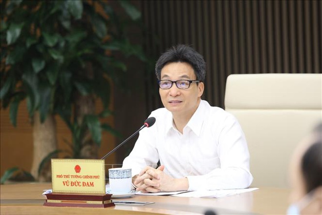  Ph&oacute; Thủ tướng Vũ Đức Đam l&agrave;m việc với Bộ GD-ĐT về phương &aacute;n thi THPT quốc gia 2020  - Ảnh 1.