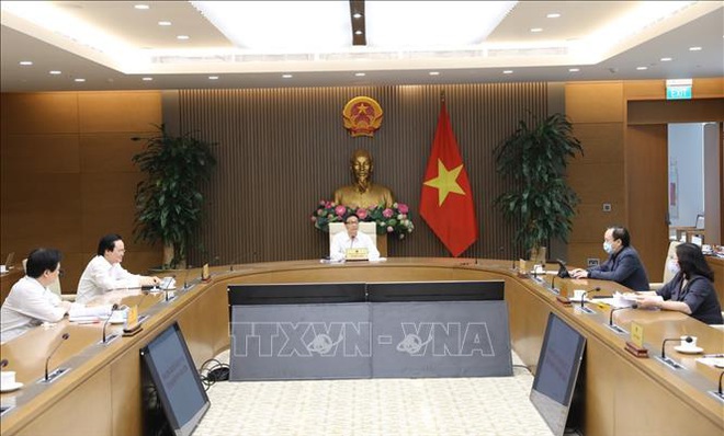 Phó Thủ tướng Vũ Đức Đam làm việc với Bộ GD-ĐT về phương án thi THPT quốc gia 2020 - Ảnh 2.