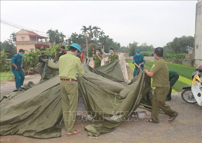 Dỡ bỏ cách ly tại thôn 3 - Ngô Khê, Hà Nam - Ảnh 2.