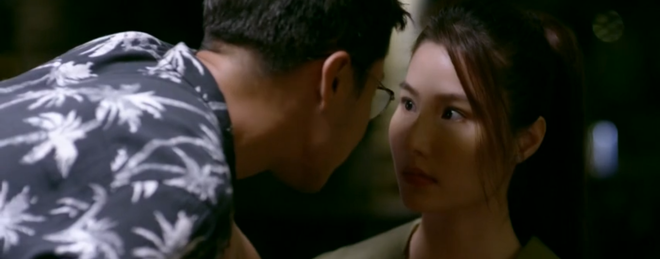 Crush đẹp trai rắc thính tung trời nhưng Diễm My lại trót tương tư Nhan Phúc Vinh ở Tình Yêu và Tham Vọng tập 10 - Ảnh 4.