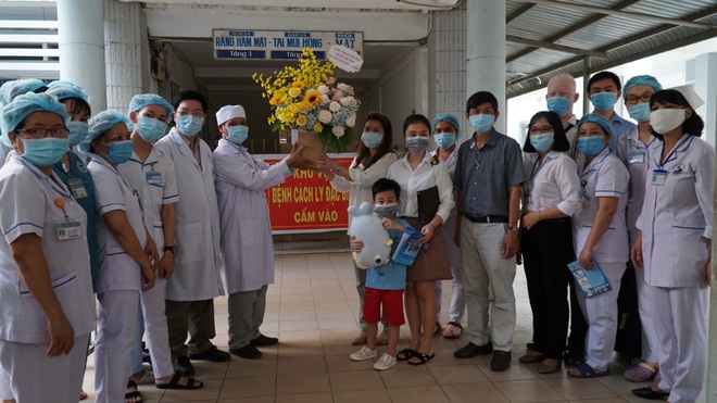Bé 6 tuổi được công bố khỏi bệnh, Tây Ninh không còn bệnh nhân Covid-19 - Ảnh 1.