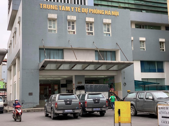 Khởi tố Giám đốc Trung tâm kiểm soát bệnh tật CDC Hà Nội Nguyễn Nhật Cảm và đồng phạm - Ảnh 2.