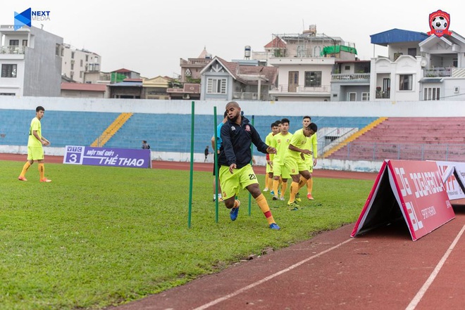 Các CLB V.League lên kế hoạch tập trung trở lại sau khi kết thúc giãn cách xã hội - Ảnh 4.