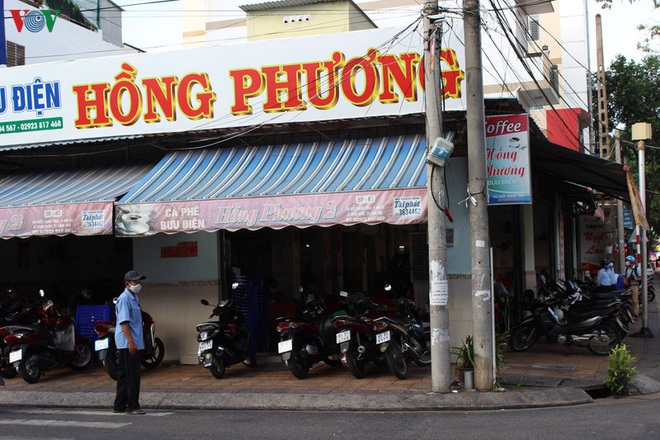 Ảnh: Qu&aacute;n c&agrave; ph&ecirc;, qu&aacute;n ăn ở Cần Thơ bị nhắc nhở v&igrave; tập trung qu&aacute; 10 người - Ảnh 5.