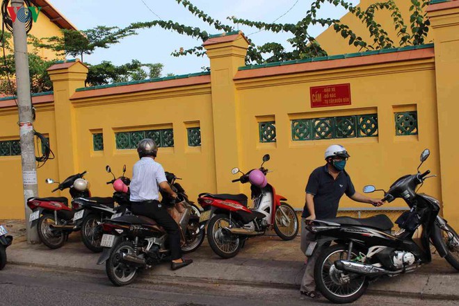 Ảnh: Qu&aacute;n c&agrave; ph&ecirc;, qu&aacute;n ăn ở Cần Thơ bị nhắc nhở v&igrave; tập trung qu&aacute; 10 người - Ảnh 6.