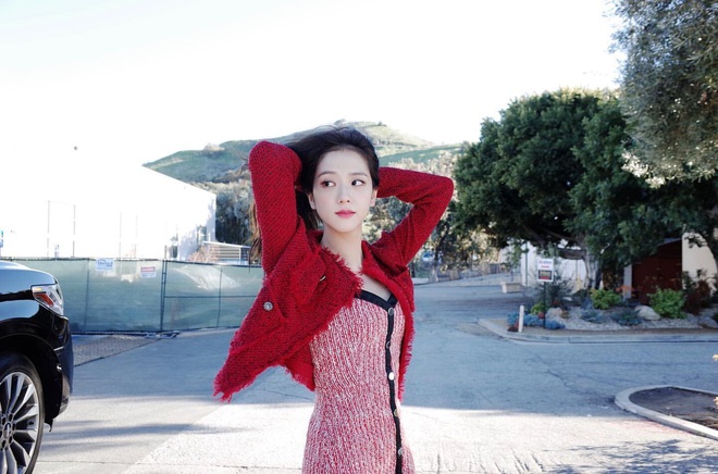 Nữ thần BLACKPINK v&ocirc; t&igrave;nh thấy ảnh cũ v&agrave; tiện đăng l&ecirc;n Instagram ai ngờ g&acirc;y b&atilde;o: Thể n&agrave;o được gọi l&agrave; Hoa hậu H&agrave;n Quốc! - Ảnh 4.