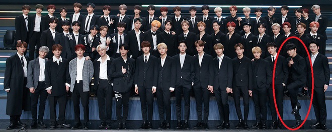 Giữa rừng mỹ nam an tĩnh của Kpop bất ngờ xuất hiện 1 si&ecirc;u mẫu li&ecirc;n tục tạo d&aacute;ng kh&aacute;c người! - Ảnh 1.