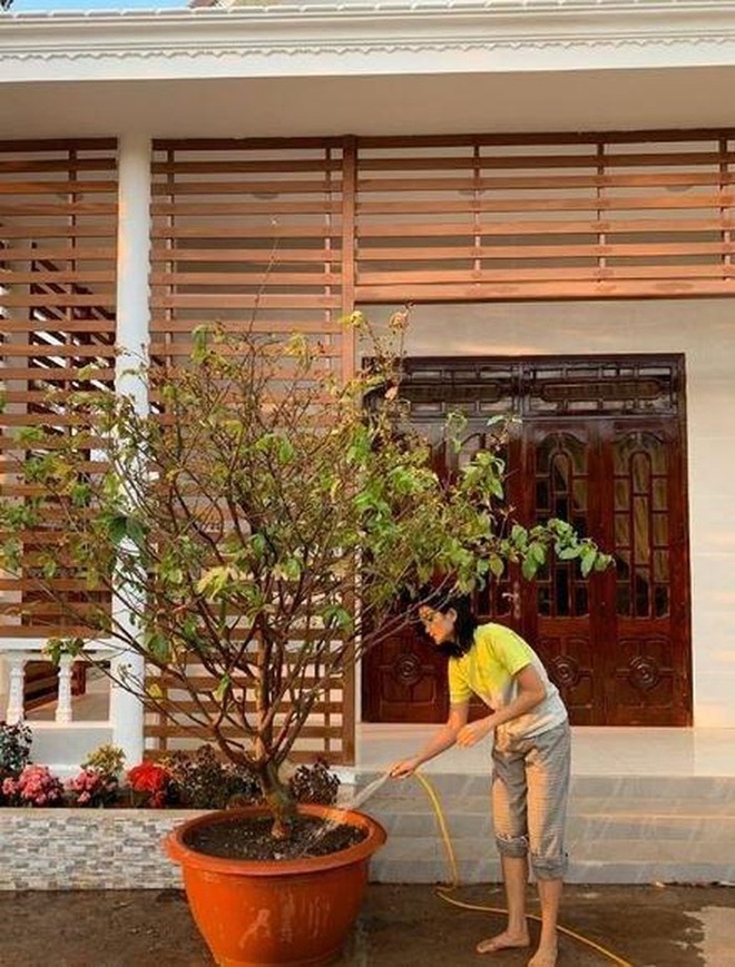 HHen Ni&ecirc; về qu&ecirc; tr&aacute;nh dịch để tiết kiệm chi ph&iacute;, tiết lộ l&iacute; do đằng sau việc để d&agrave;nh tiền để lấy chồng? - Ảnh 6.
