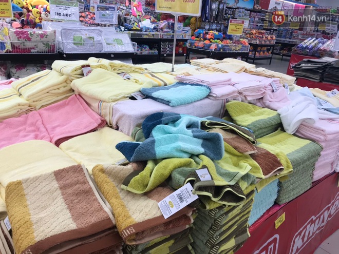 Hàng Việt Nam áp đảo tại các siêu thị lớn ở Hà Nội: Nhiều mẫu mã, chất lượng đảm bảo, tội gì không dùng hàng Việt” - Ảnh 5.