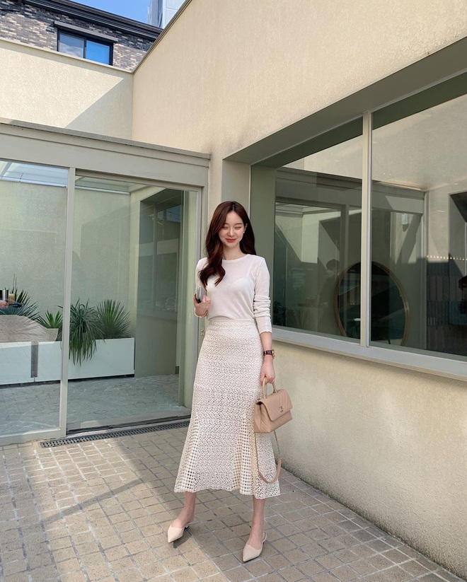 10 cách diện chân váy + áo trắng giúp nàng công sở xinh tươi trendy nguyên hè - Ảnh 10.