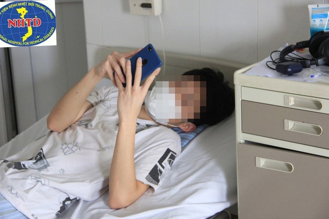 Ảnh: B&ecirc;n trong khu c&aacute;ch ly điều trị bệnh nh&acirc;n mắc Covid-19 - Ảnh 1.
