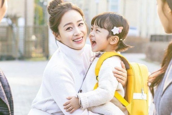 8 năm yêu, 3 năm cưới, Kim Tae Hee lần đầu trả lời phỏng vấn về cuộc hôn nhân với Bi Rain và 2 thiên thần hot nhất Kbiz - Ảnh 7.