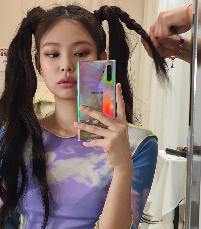 Jennie (BLACKPINK) đúng là nữ hoàng selfie của Kbiz: Muôn hình vạn trạng, đạt đến level cứ up hình đều gây bão - Ảnh 3.