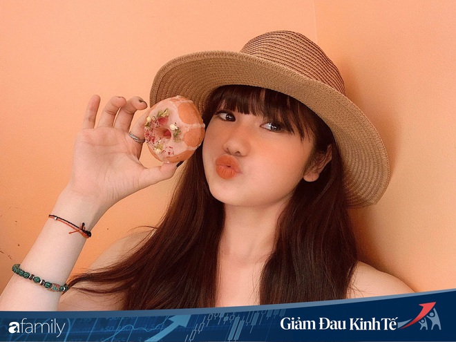 Ở nh&agrave; tr&aacute;nh dịch: nữ MC xinh đẹp đổi nghề b&aacute;n b&aacute;nh m&igrave; online, khởi nghiệp 2 tuần đ&atilde; c&oacute; thu nhập kha kh&aacute; - Ảnh 8.