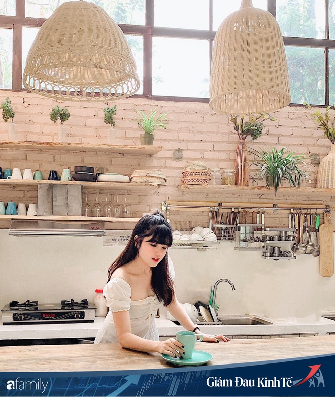 Ở nh&agrave; tr&aacute;nh dịch: nữ MC xinh đẹp đổi nghề b&aacute;n b&aacute;nh m&igrave; online, khởi nghiệp 2 tuần đ&atilde; c&oacute; thu nhập kha kh&aacute; - Ảnh 4.
